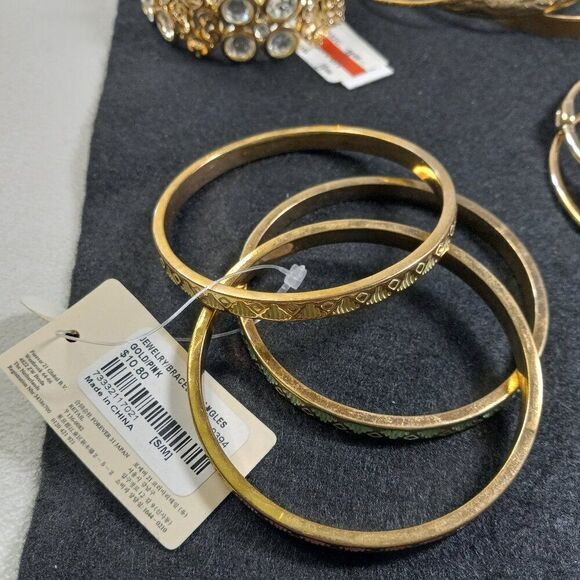 Multiple gold tone metal bracelets Cottagecore, Kitsch Chic - Picture 2 of 9